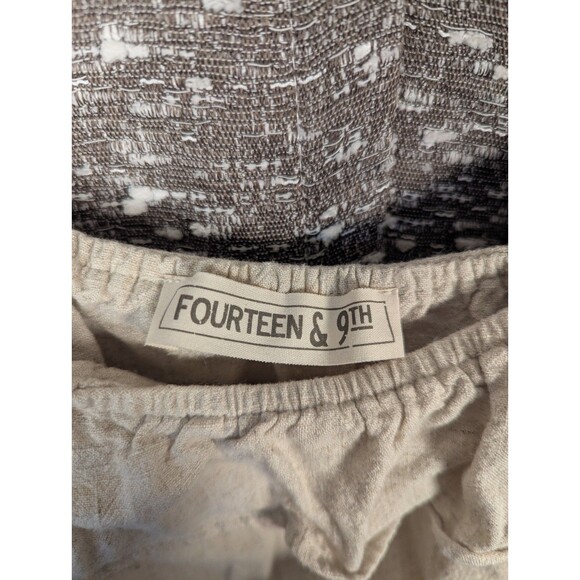 Fourteen & 9th Beige Linen Ruffled Off the Shoulder Romper Womens Size Medium‎ - Picture 5 of 7